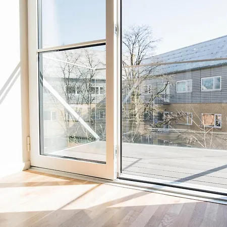 Modern 1-bed In Frederiksberg Wbalcony * Kopenhagen
